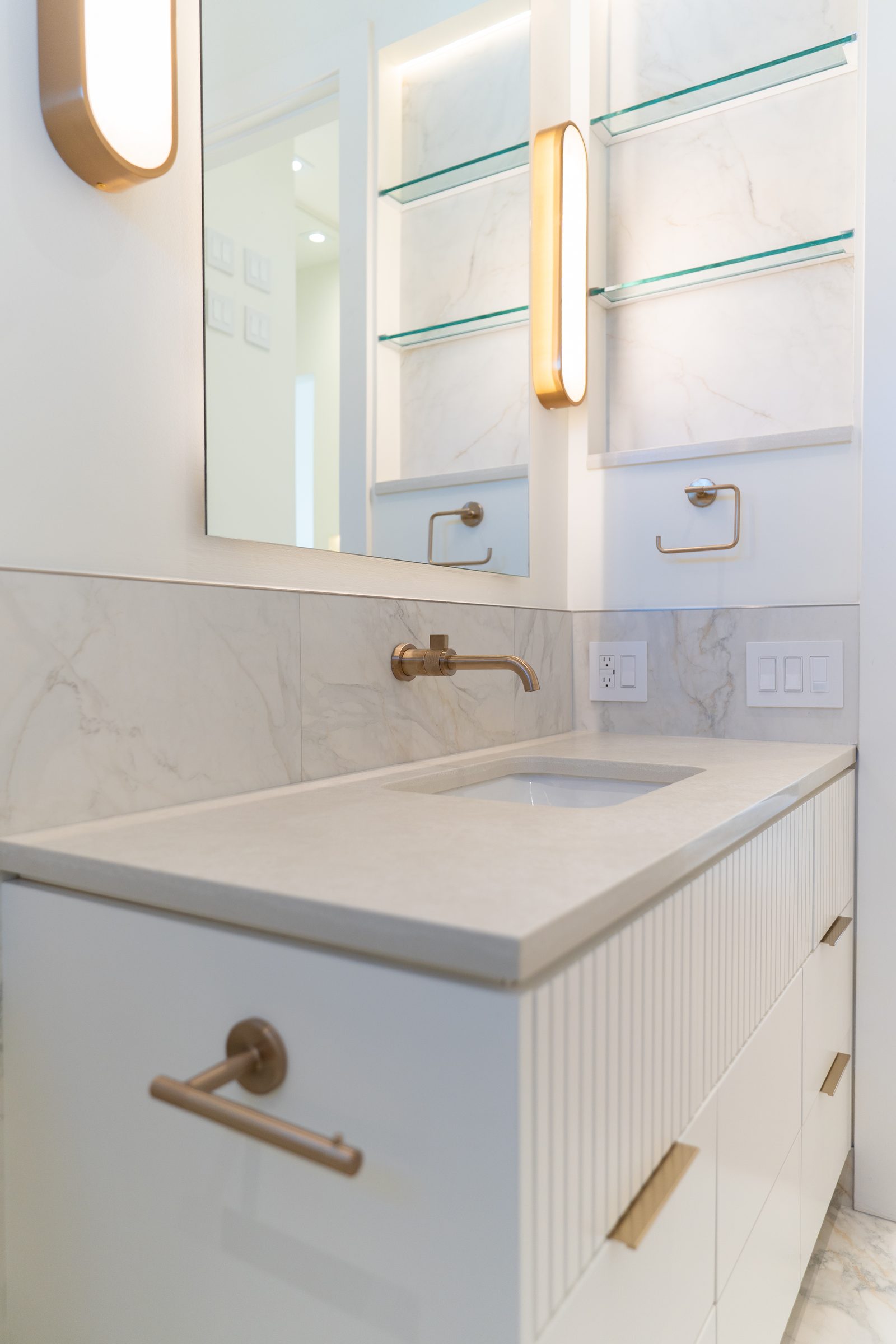 Custom Estate Home photo 34