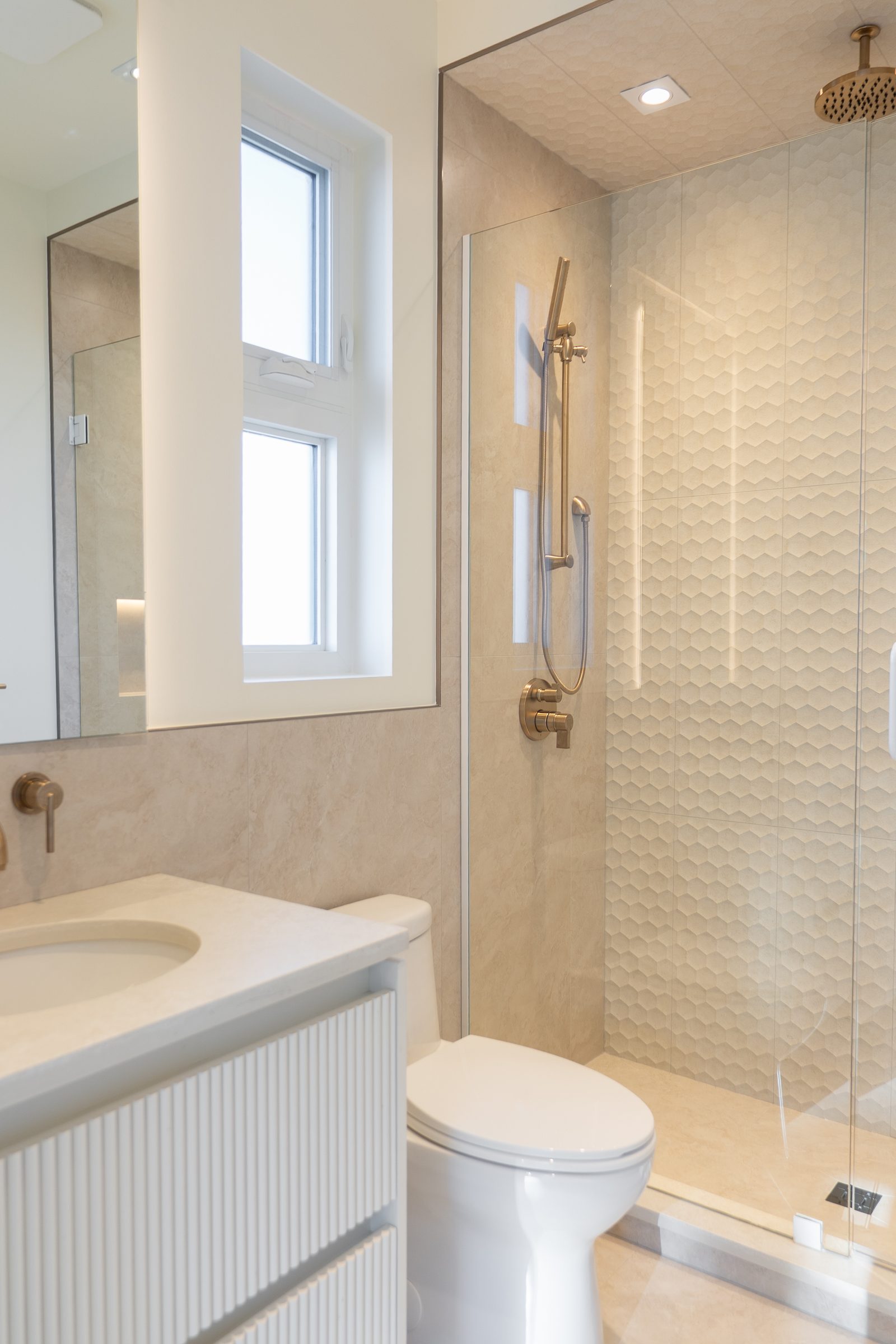 Custom Estate Home photo 55