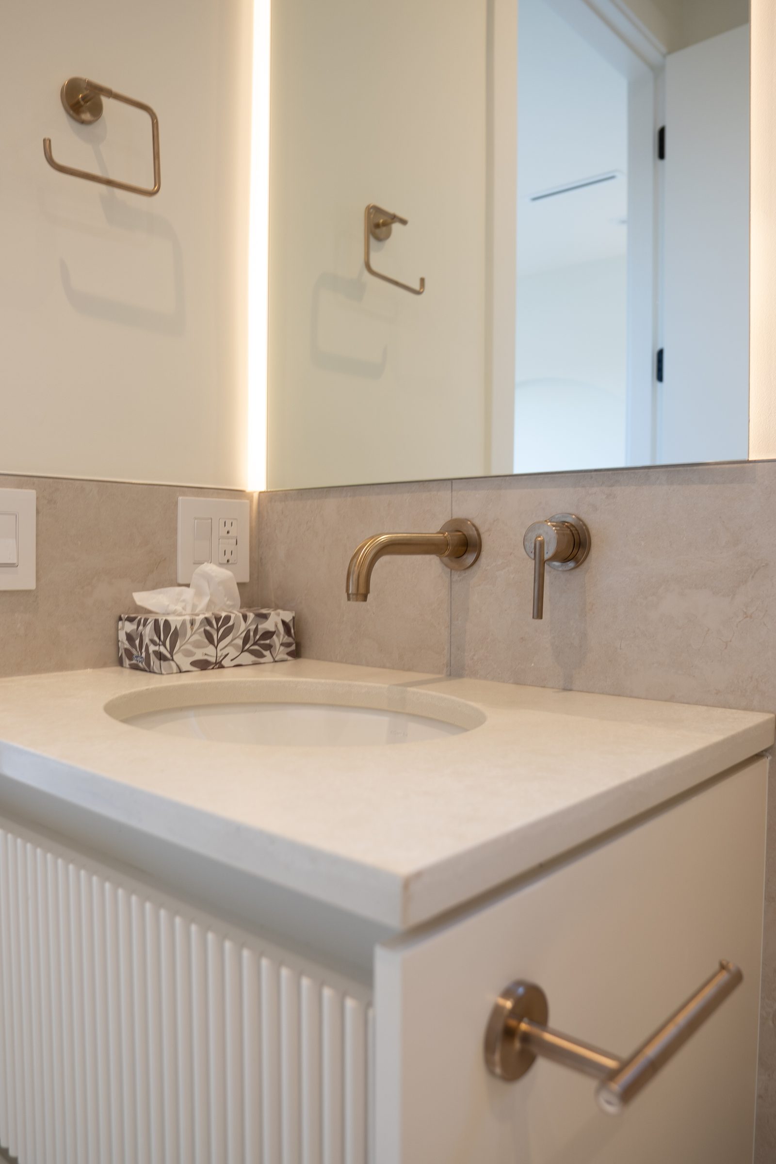 Custom Estate Home photo 56