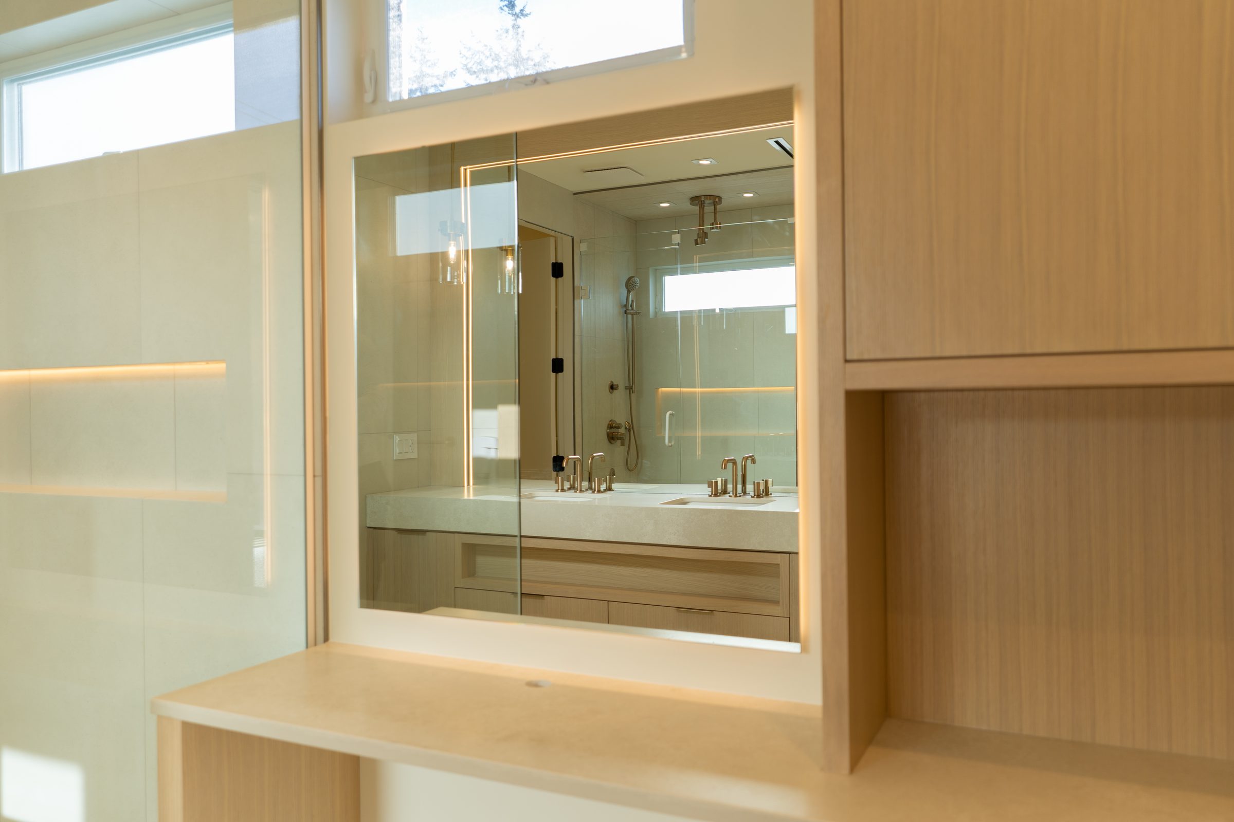 Custom Estate Home photo 61