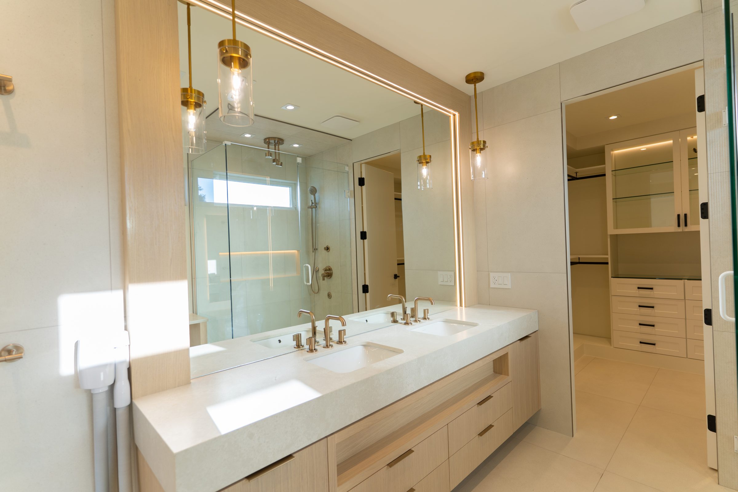 Custom Estate Home photo 62