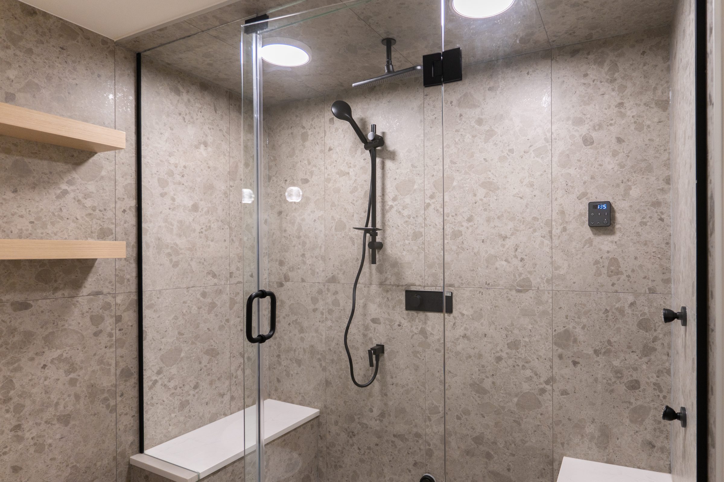 Custom Estate Home photo 81